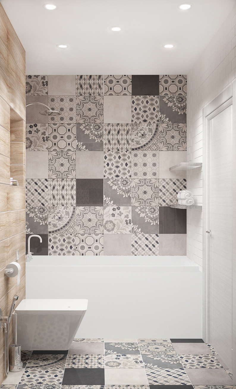Дизайн ванной комнаты 4 кв.м в теплых оттенках, керамическая плитка под дерево, белый унитаз, подвесные полки, ванна, светильники